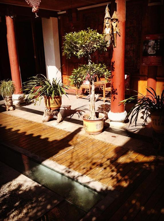 Yunxi Inn 麗江市 エクステリア 写真
