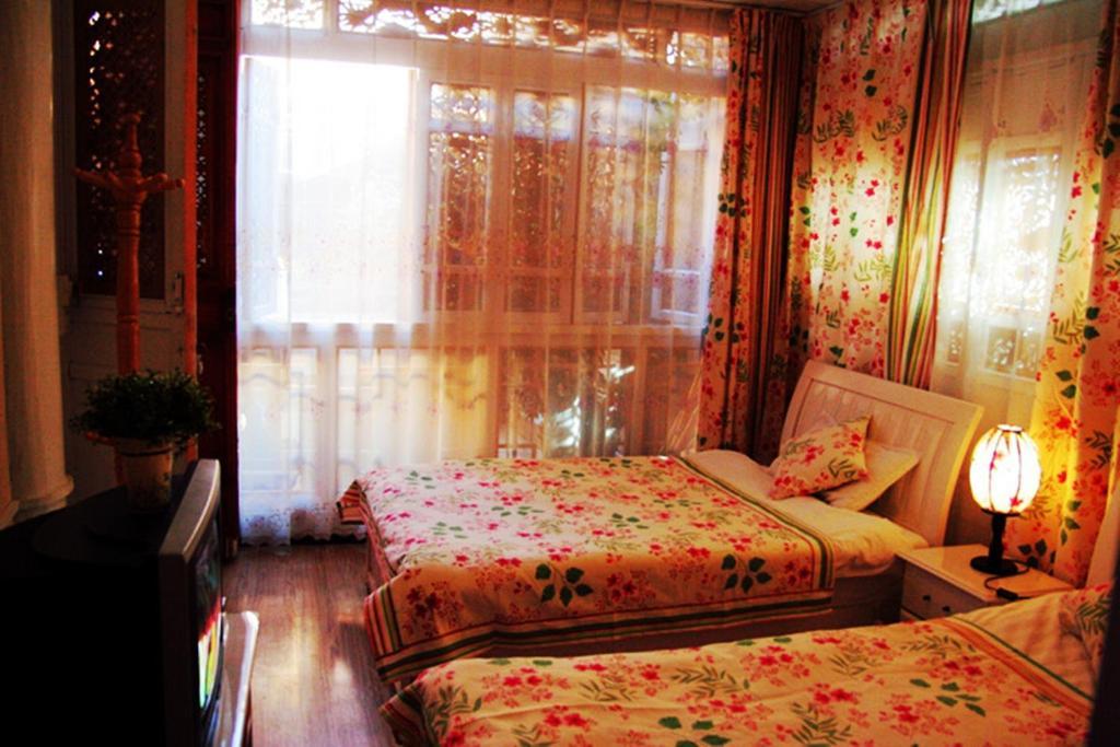 Yunxi Inn 麗江市 エクステリア 写真